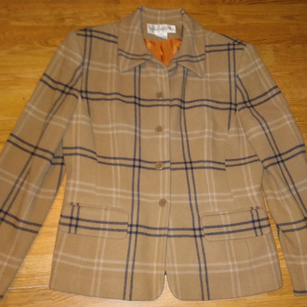 Wool blazer by Jones New York